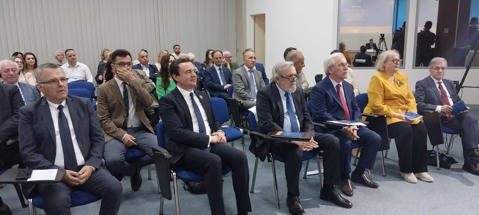 25-vjetori i ndërhyrjes së NATO-s/ Kurti: Historia e luftës ka nevojë për studime shkencore dhe botime akademike