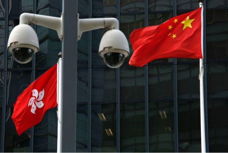 Hong Kongu anulon pasaportat e 6 aktivistëve që ikën në Mbretërinë e Bashkuar