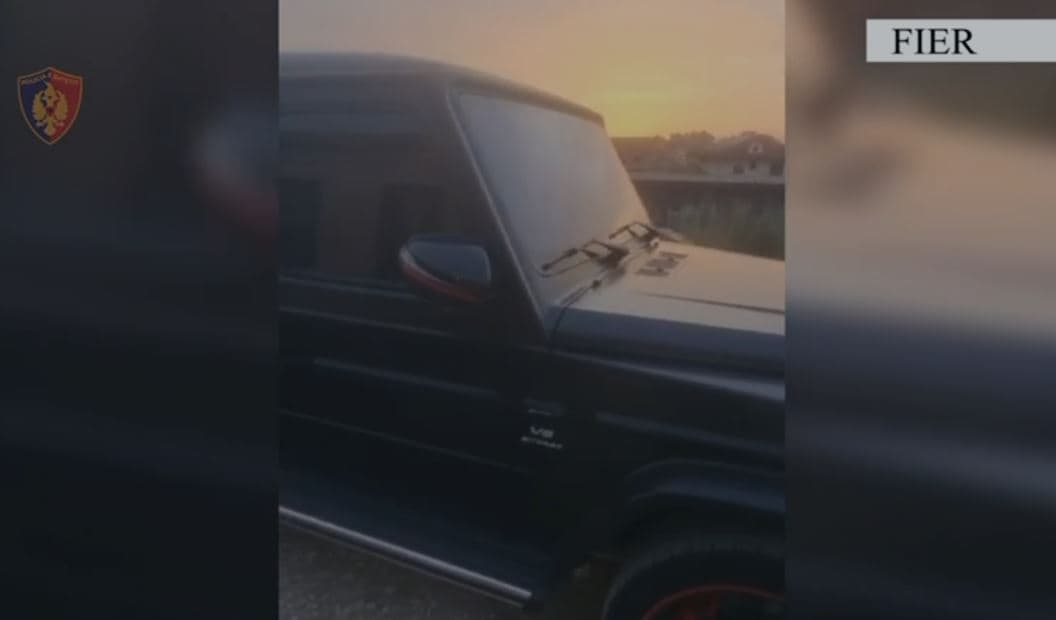 Produkt i krimit, një personi në Fier i sekuestrohen 12 makina, prona dhe dy llogari bankare 