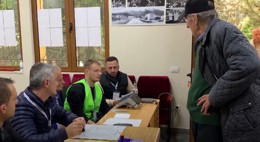 “Kuvendi, i vetmi përgjegjës”, Diaspora kërkon të vihet në zbatim vendimi i Kushtetueses (VIDEO)