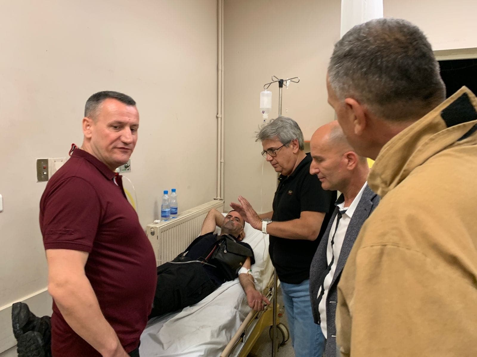Zjarri në Shkodër/ Një banore dhe dy punonjës të Zjarrfikëses në spital