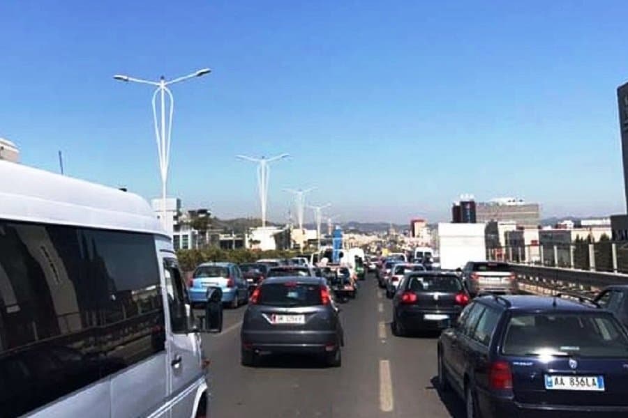 Nisja e sezonit turistik, nga nesër kufizime në 11 akse rrugore