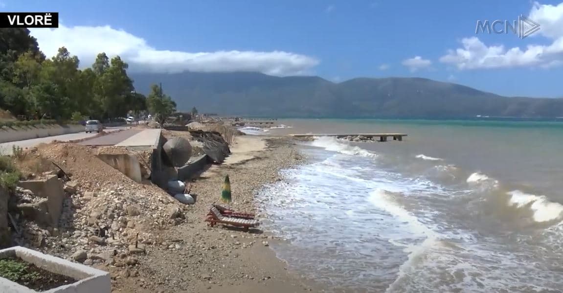 Punimet për “Lungomare 3”, turistët braktisin çadrat (VIDEO)