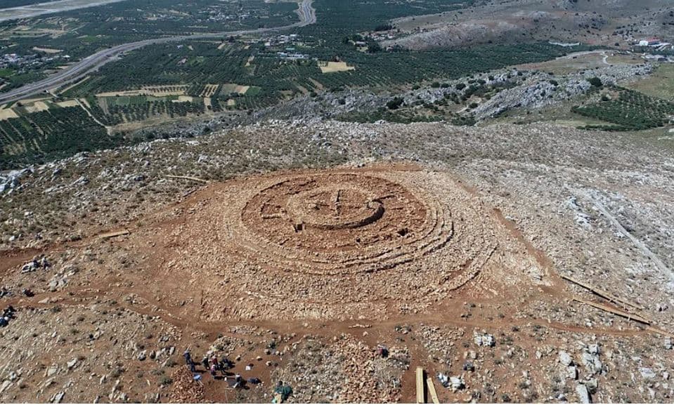 Arkeologët zbulojnë një ndërtesë 4000-vjeçare në Greqi