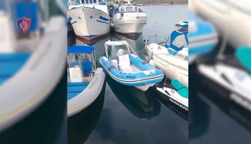 Rrezikonin jetën e pushuesve/ Bllokohen mjete lundruese në Palasë e Zvërnec