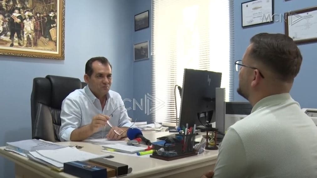 Bie efektshmëria e përgjimeve. Muçi: Ndikuan aplikacionet e reja dhe rrjetet sociale (VIDEO)