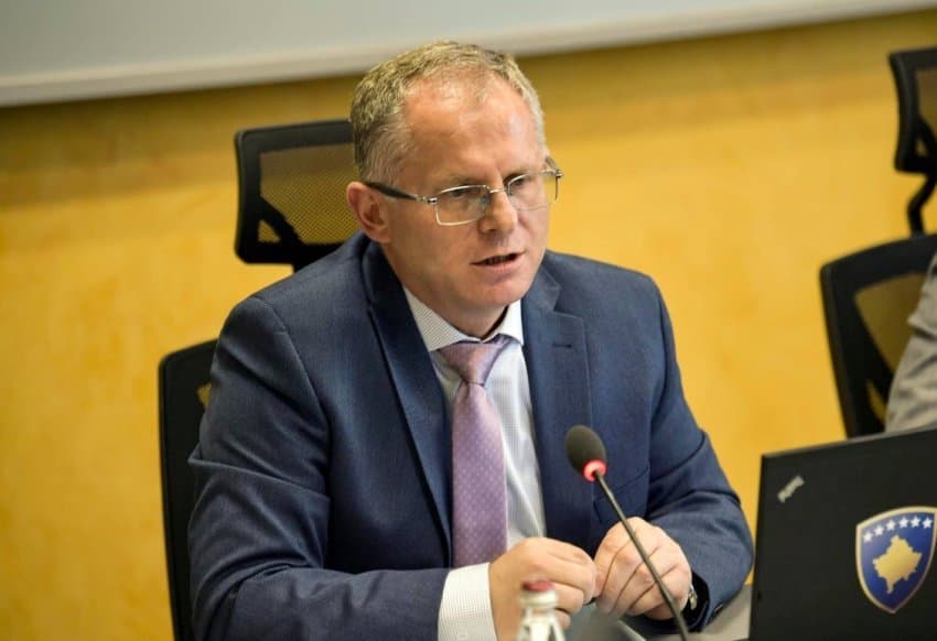 Largimi i masave të BE-së/ Bislimi: Vendosja ka qenë e padrejtë. Kosova s’ka pranuar të shantazhohet