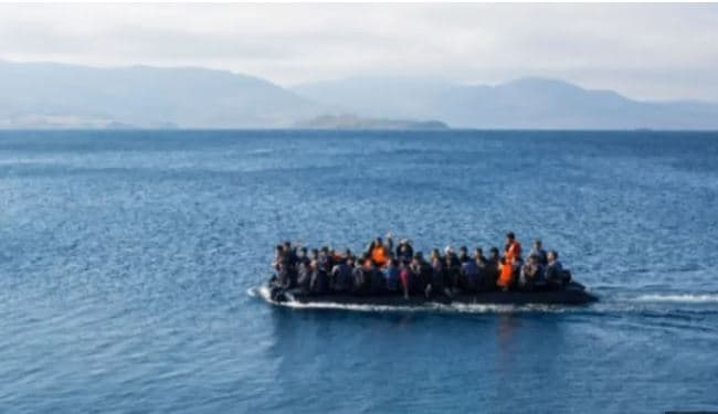 Rekord emigrantësh në Britani, 15 varka me rreth 900 persona brenda një ditë