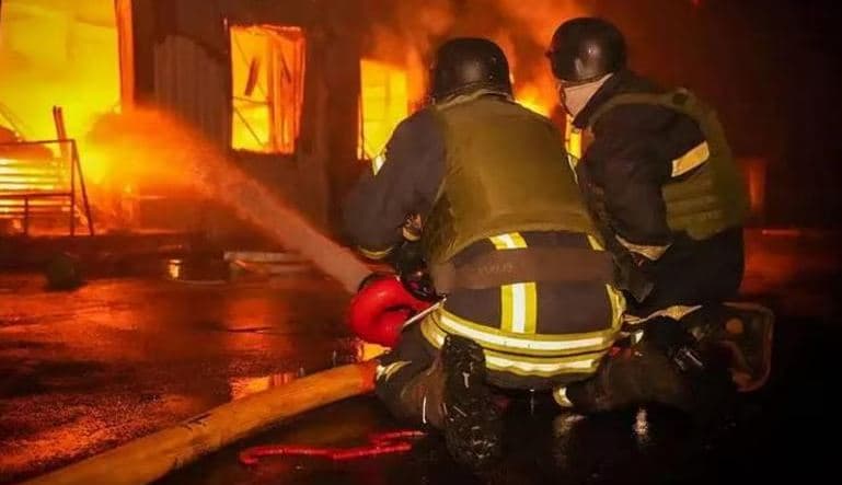 Rusia sulmon infrastrukturën energjetike të Ukrainës/ IAEA: Bastisjet mund të krijojnë rrezik për centralin bërthamor