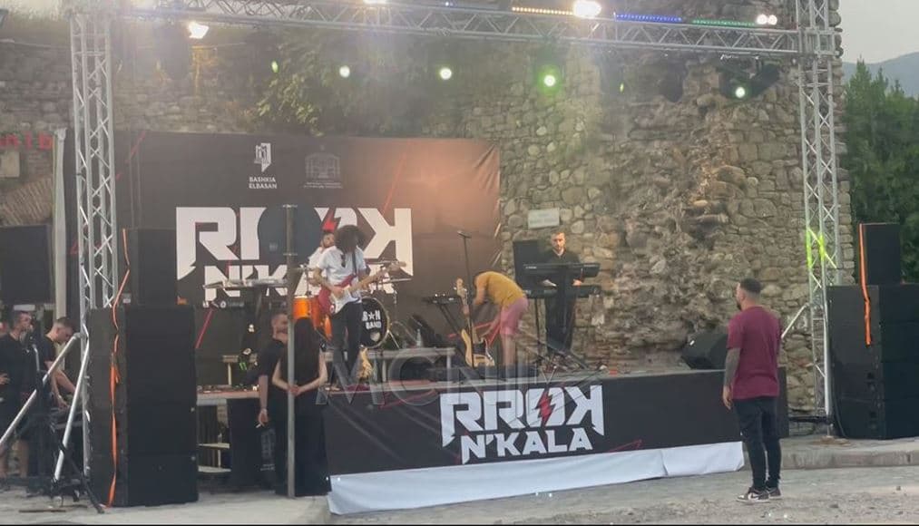 ‘RROK N’KALA’, mbahet në Elbasan, promovon muzikën rrok në vend