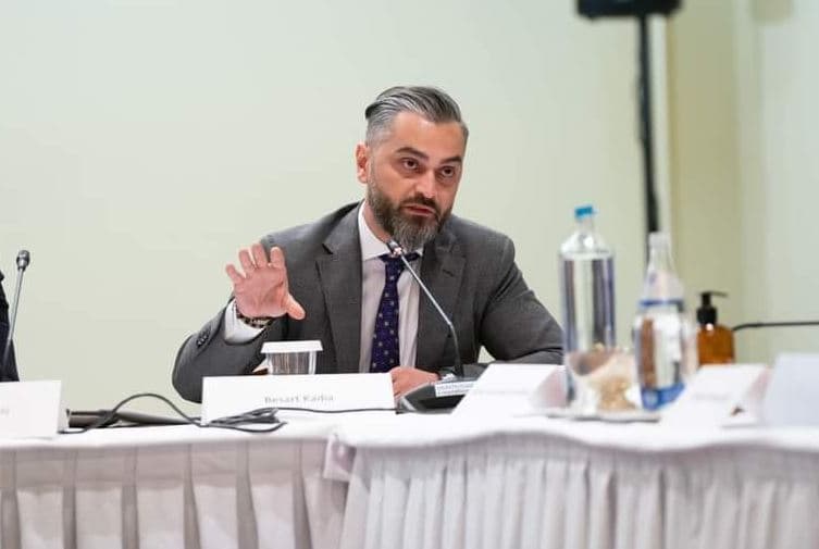 Për tu bërë ambasadorë, lirohen nga detyra dy zv.ministra
