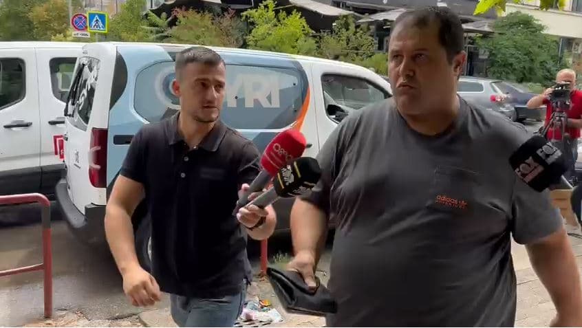 “Unë bëj vetëm punën time”/ Flet jashtë gjykatës mjeku që dërgonte pacientët me kancer nga QSUT në klinikën e tij private