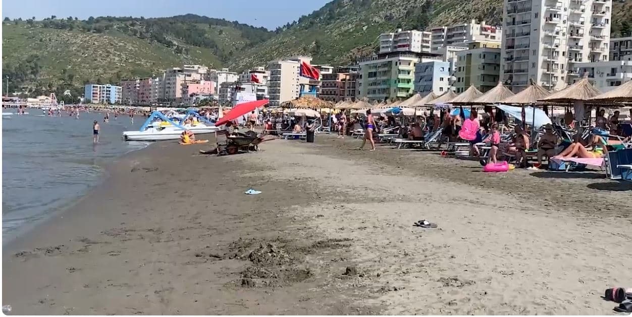 Fluks pushuesish në Shëngjin. Qershor, 20% turistë më shumë se një vit më parë 