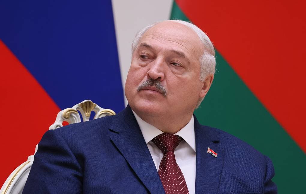 Lukashenko jep alarmin: Trupat ukrainase po lëvizin pranë kufirit me Bjellorusinë