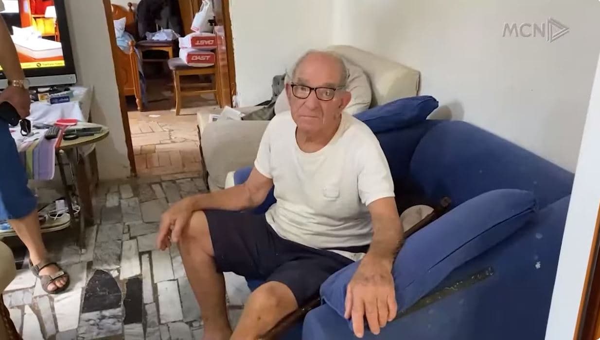 Qentë sulmojnë të moshuarin në Lezhë. 90-vjeçari përfundon në spital me plagë në këmbë