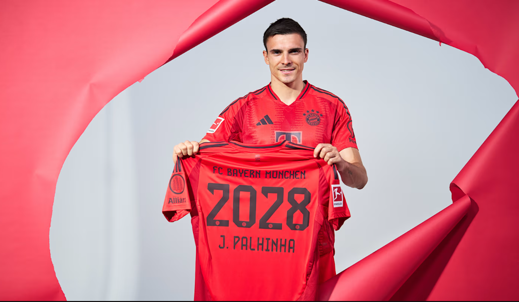 Zyrtare/ Bayern Munich prezanton mesfushorin portugez