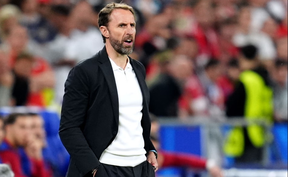 Federata Angleze përgatit rinovimin për trajnerin Southgate
