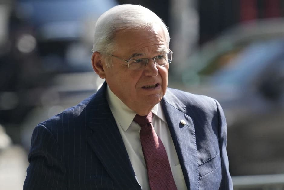 Senatori amerikan Bob Menendez shpallet fajtor për korrupsion 