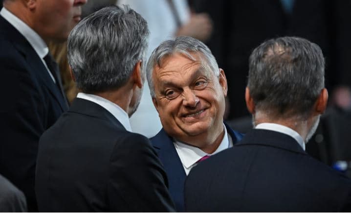 Parlamenti Evropian dënon takimin e Orban me Putin