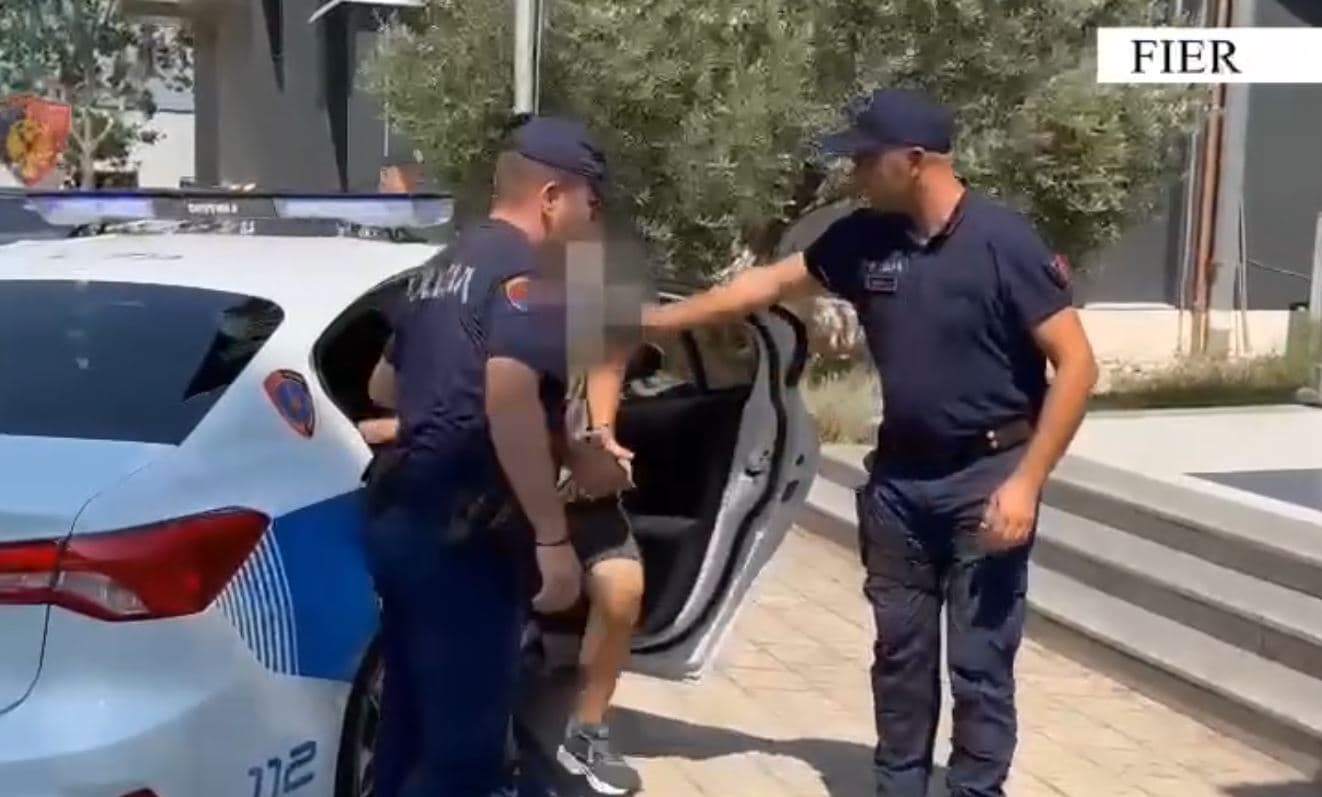 Fier/ Tentoi të vriste me thikë një shtetase, arrestohet 33 vjeçari