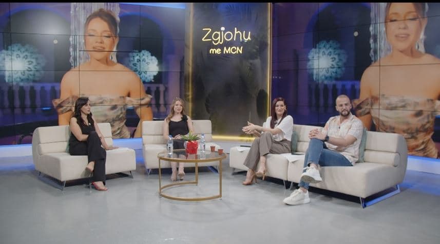 Që 19-vjeç pjesë e muzikës, Sidorela Zeqaj: Babai më zbuloi talentin, këngëtarë u bëra prej xhaxhit të ndjerë