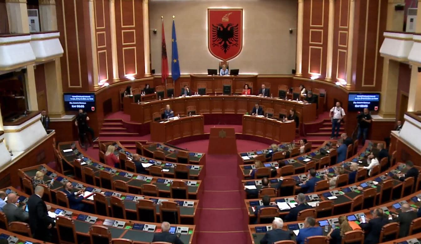 Kuvend, miratohen anëtarët e rinj të KLGJ dhe KLP
