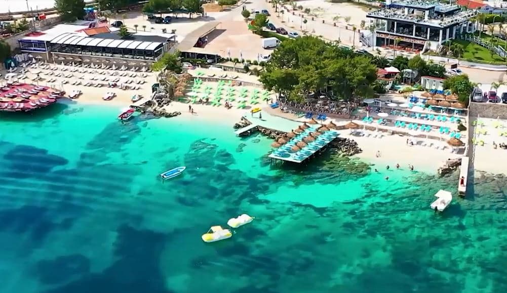 Hiperturizmi rrezikon Ksamilin/ Blogerët britanikë rekomandojnë Himarën (VIDEO)