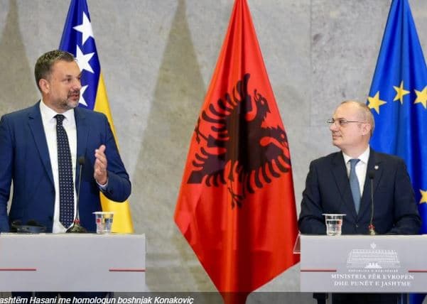 Ministri Hasani takohet me homologun boshnjak: Fokusi, integrimi në BE