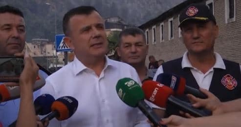 Balla nga Shëngjini: Jemi në kontakt me KFOR-in për të marrë dhe helikopterët e tyre. Janë 5 vatra aktive