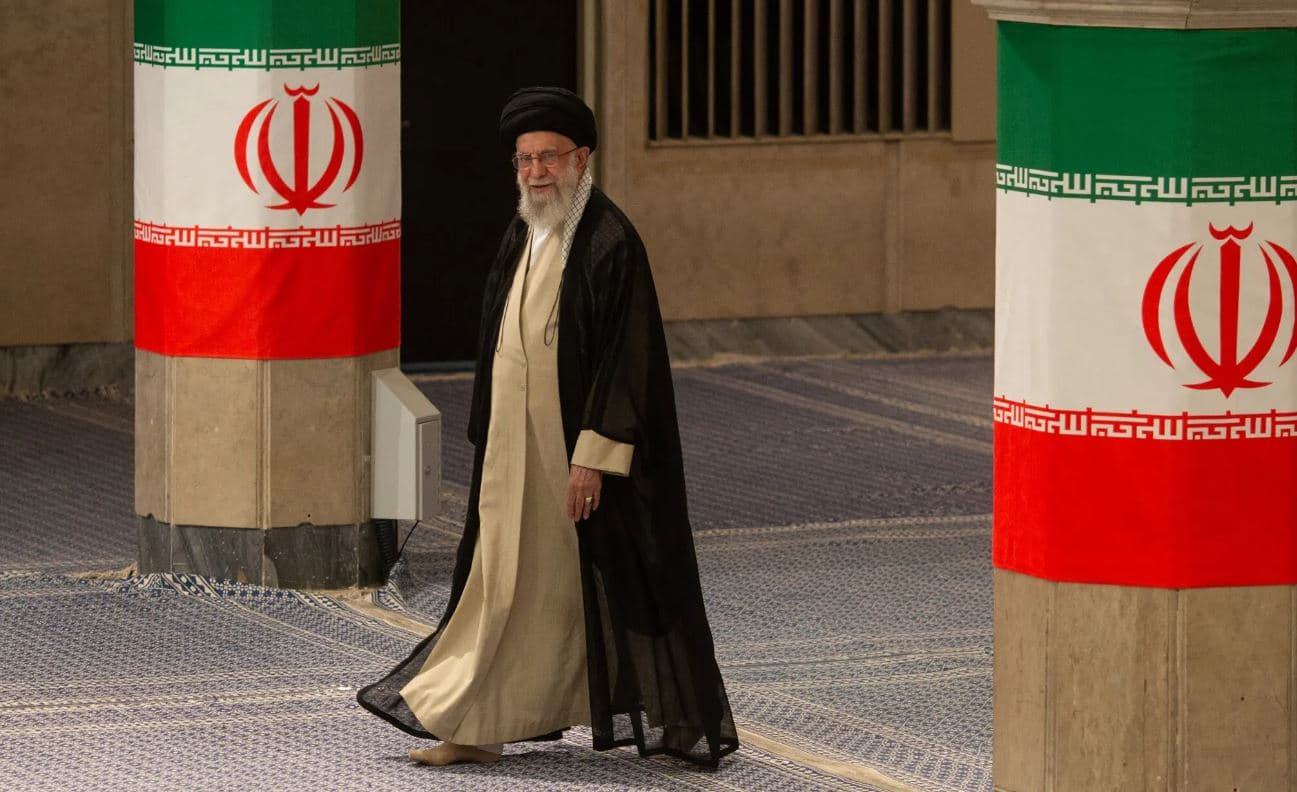 Vrasja e liderit të Hamasit, Khamenei urdhëron goditje të drejtpërdrejtë ndaj Izraelit