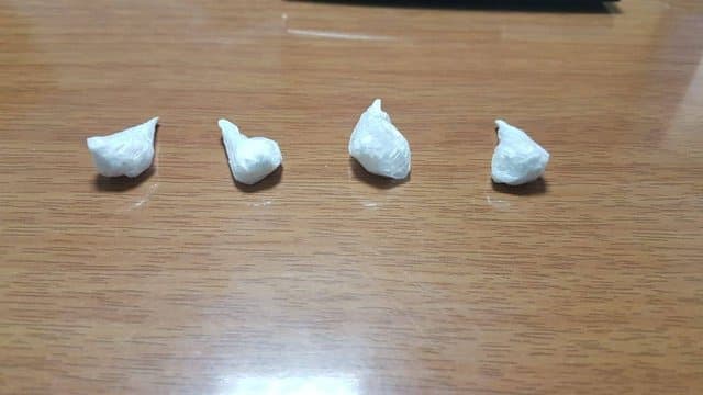 Shiste kokaine dhe kanabis në lokalet e natës në Dhërmi, vihet në pranga 25 vjeçari