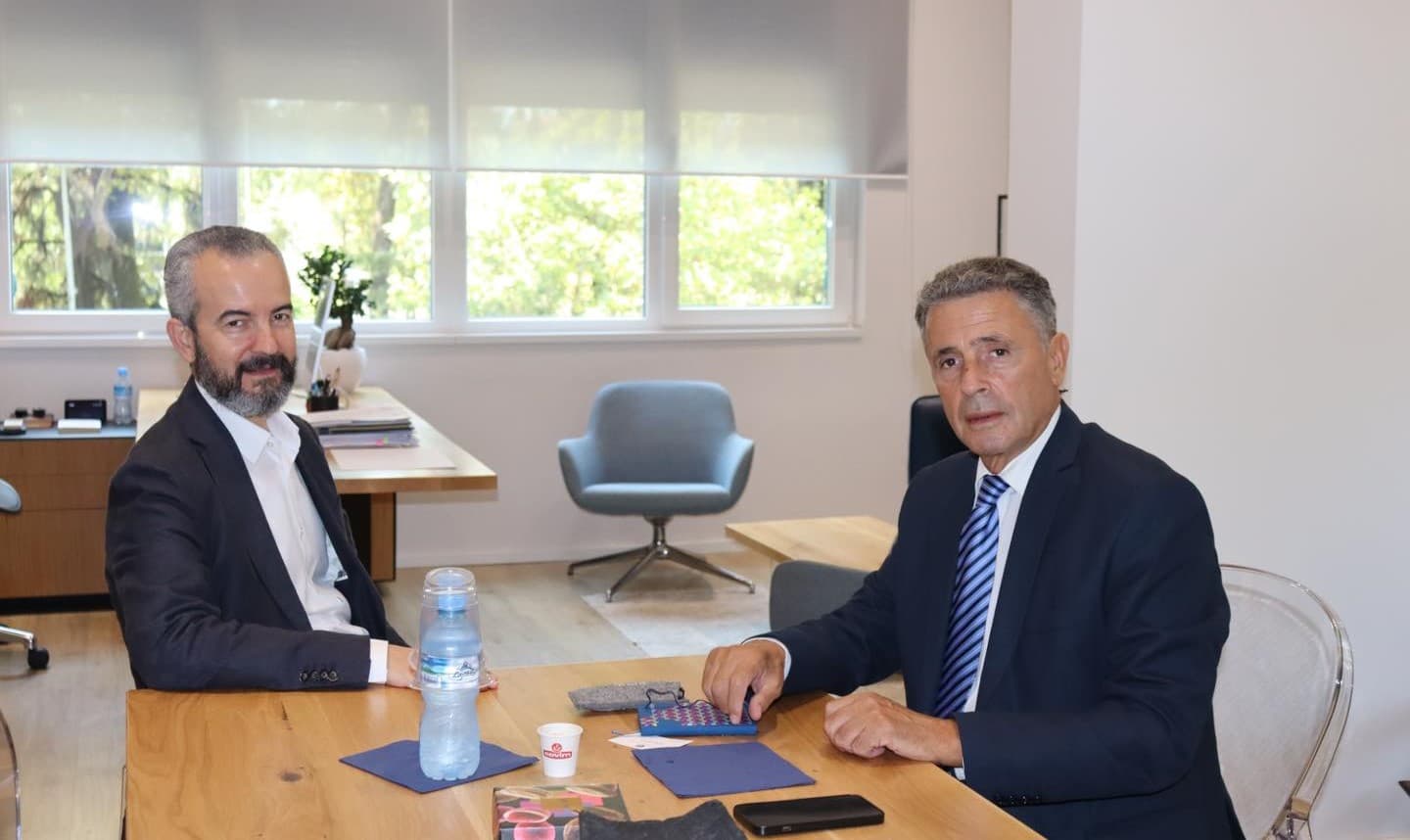  Celibashi pret ambasadorin e Kosovës, diskutime të përbashkëta për votën e diasporës