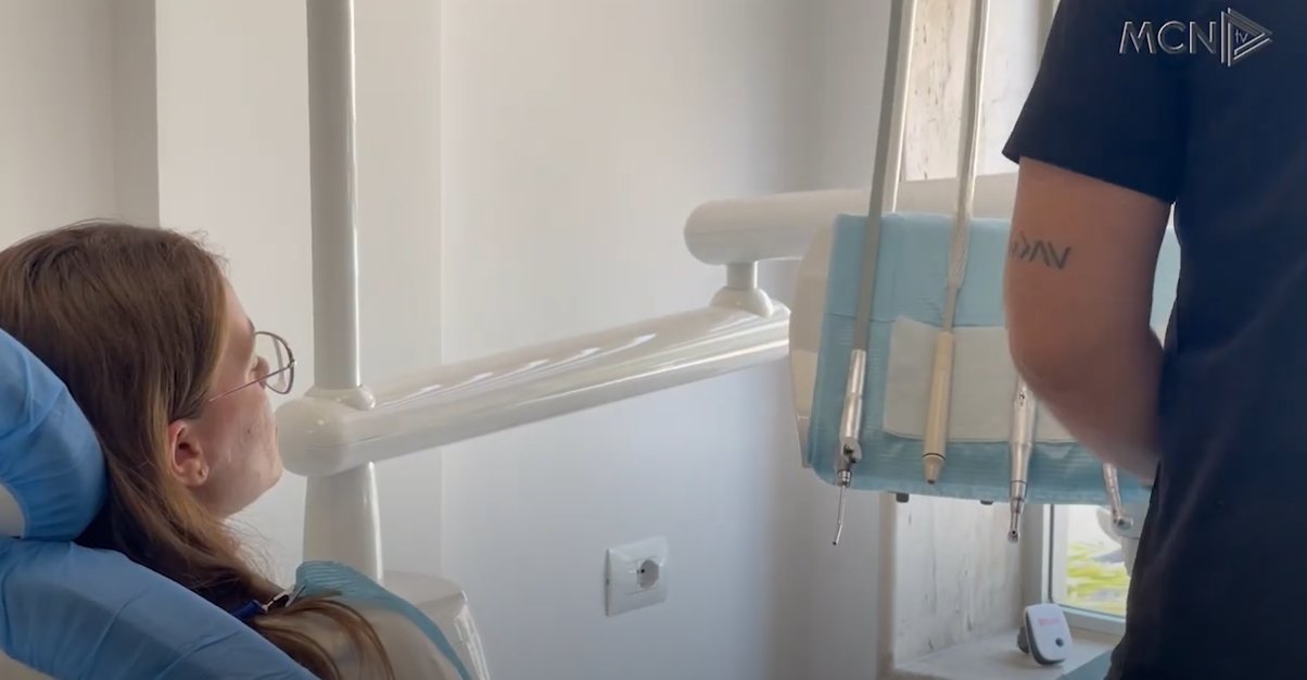 Për turizëm dentar në Elbasan/ Stomatologia: Italianët dhe gjermanët, pacientët më të shpeshtë (VIDEO)