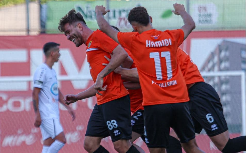 Superliga e Kosovës/ Ballkani e nis me fitore, ndalet Prishtina