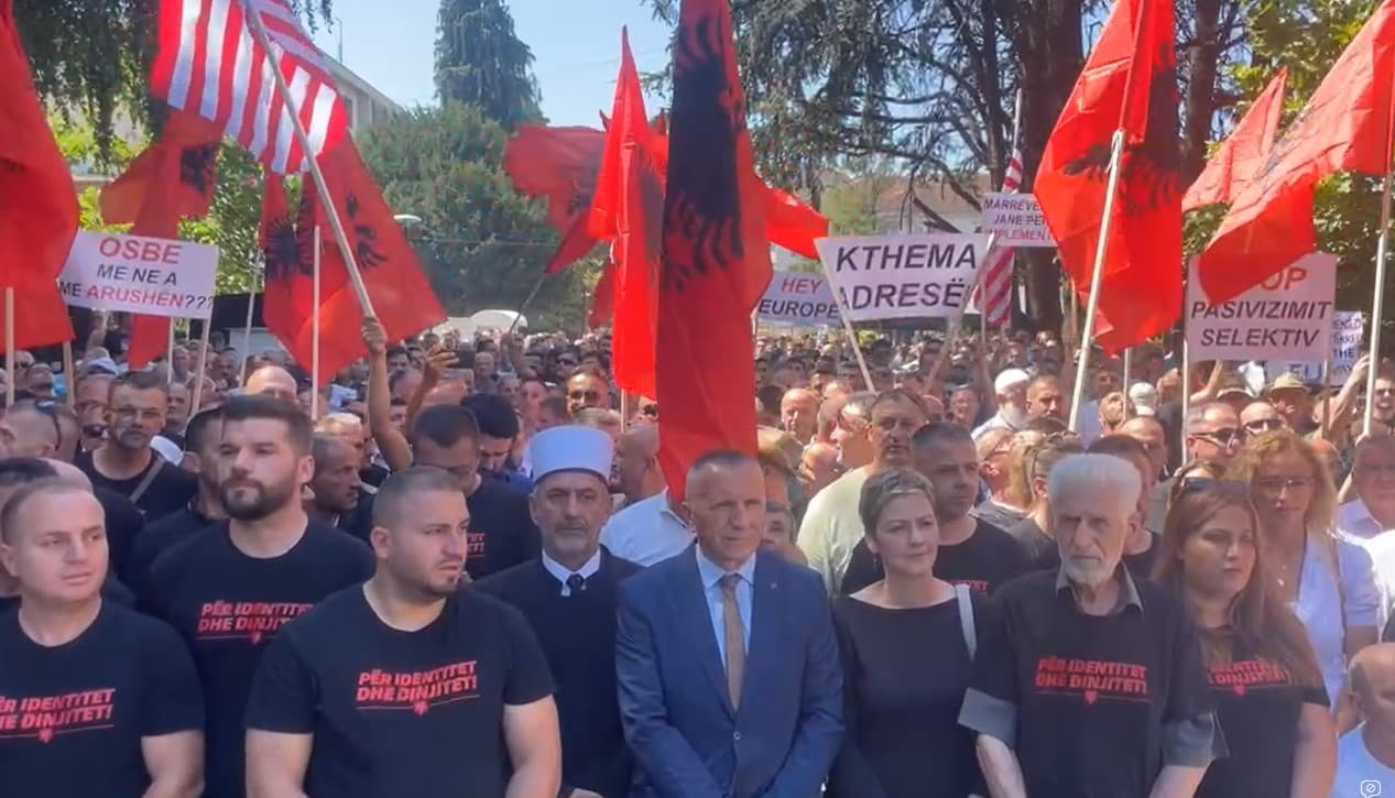     Shqiptarët e Luginës kundër diskriminimit nga Beogradi: Të shtypur po, të nënshtruar jo!
