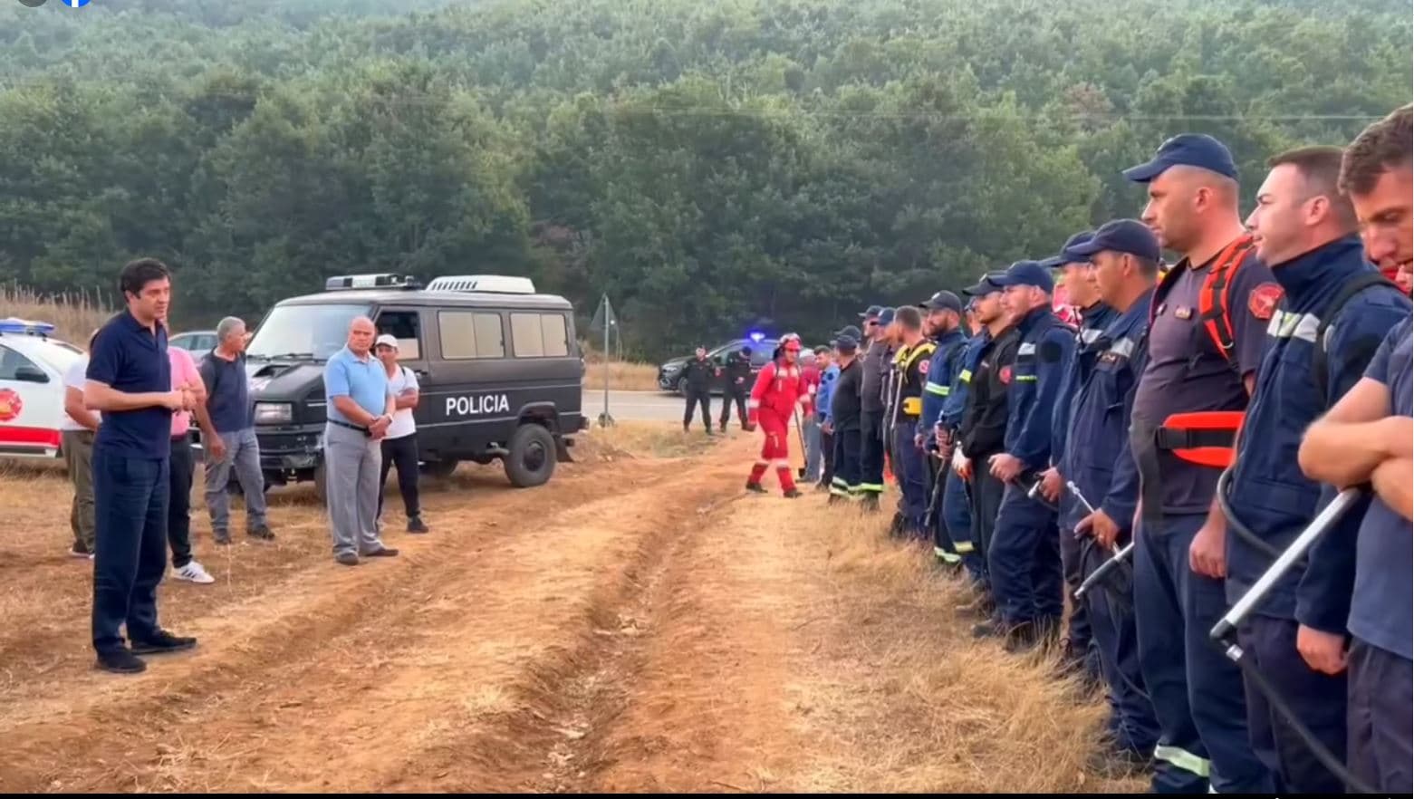     Zjarri rrezikon zonën e mbrojtur të Parkut Kombëtar të Prespës/ Jole: 80 forca operacionale për ta mbrojtur atë