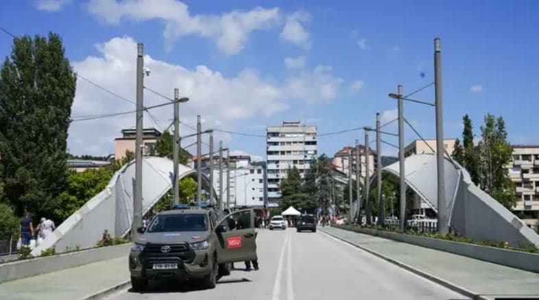  Hapja e Urës së Ibrit/ Paralajmëron BE: Kosova do të mbetet e vetme nëse nuk i dëgjon miqtë