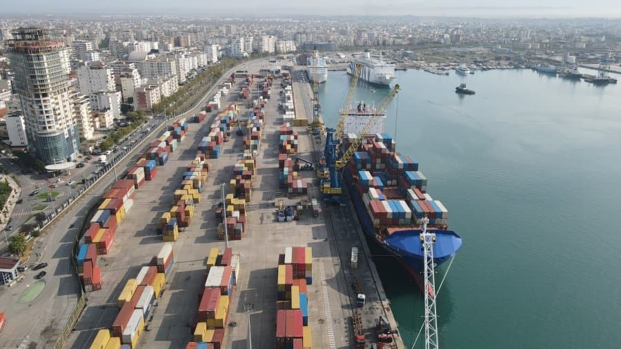Anija me mbetje toksike, Prokuroria Durrës nis hetimet për kontrabandë me mallra të ndaluara