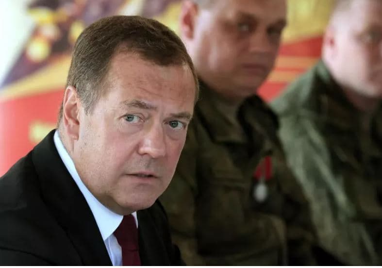 Medvedev: Nuk ka dialog me Ukrainën deri sa të mposhtet