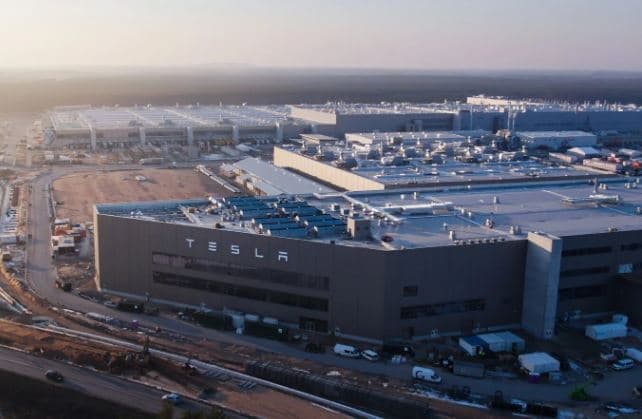 Rindërtimi i fabrikës së Tesla-s në Berlin çon në prerjen e rreth 500,000 pemëve