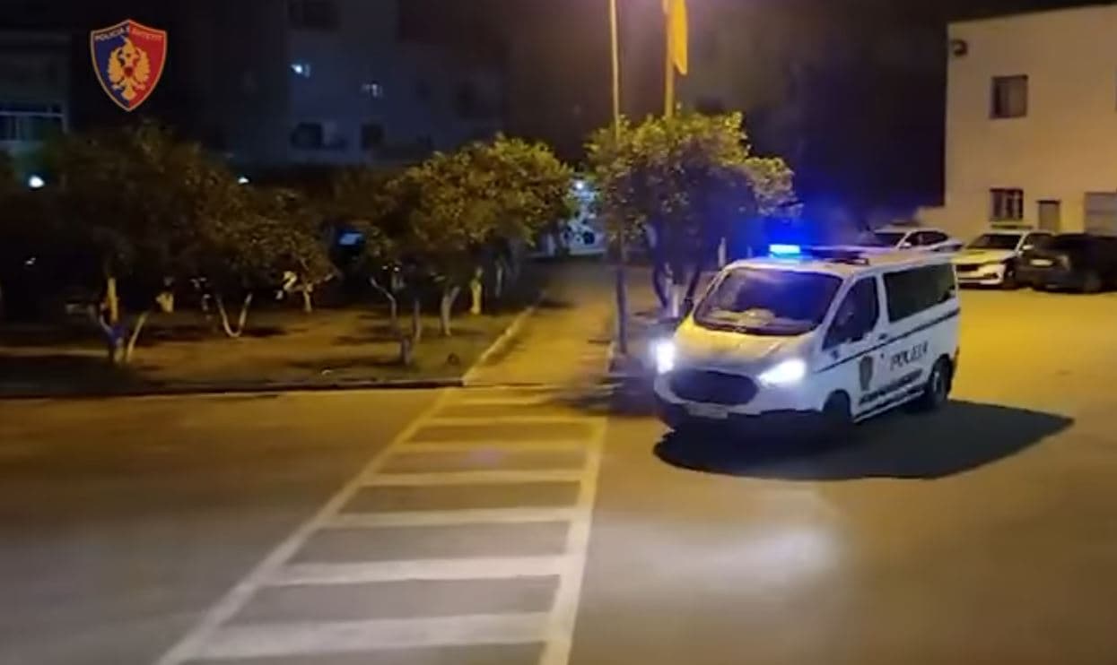 Kishte përshtatur lokalin për organizimin e lojërave të fatit, arrestohet 36-vjeçari në Lushnjë/ Në pranga dhe dy të tjerë
