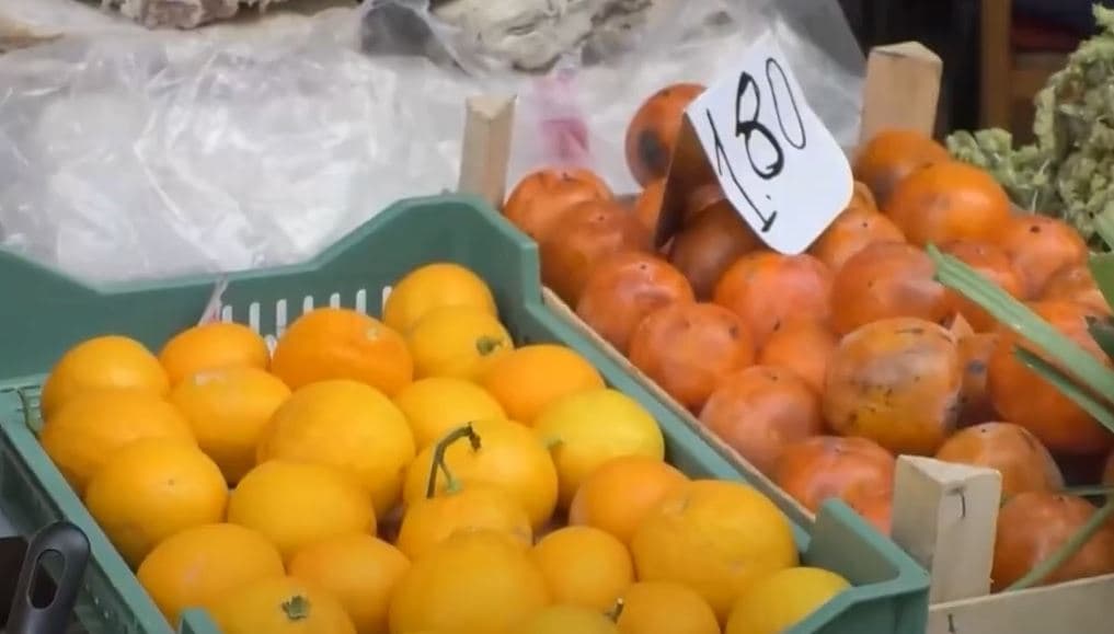 Importi “lë” stok produktet bujqësore/ Shqetësuese rritja me 43.5% e importit të zarzavateve (VIDEO) 