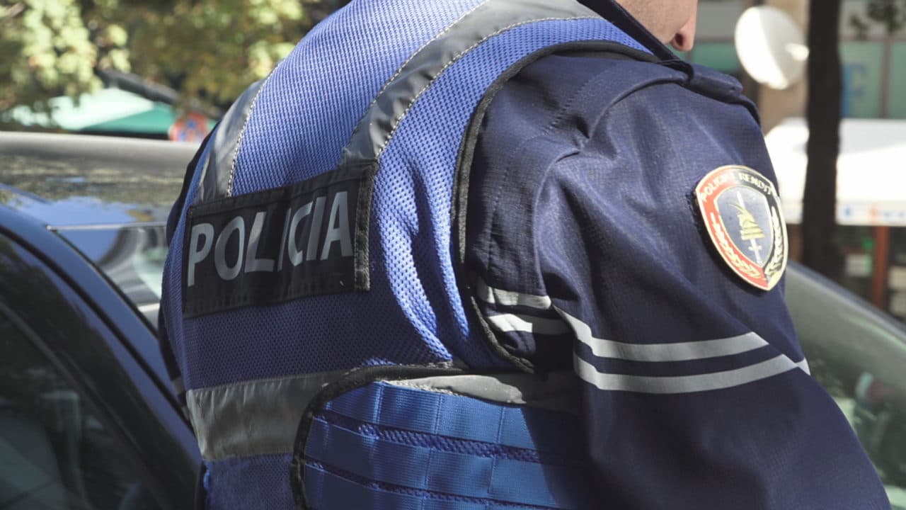 Qeveria miraton pagesat për orët shtesë të punonjësve të policisë dhe kompensimin ushqimor