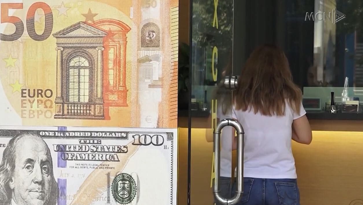 Euro 100 lekë lehtëson qeverinë nga borxhi/ Huaja publike në valutë bie në 44.5% të totalit në 2024 (VIDEO)