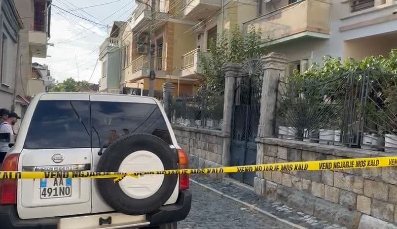 E rëndë në Korçë/ Në proces divorci, burri djeg të gjallë gruan