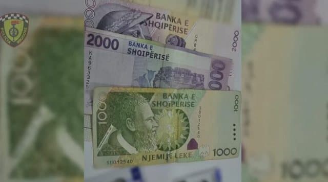  Pas manovrave të rrezikshme me makinë tentoi të korruptonte policin/ Arrestohet 28-vjeçari në Tiranë