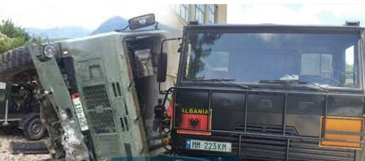   Ishin nisur për shuarjen e zjarrit në Mirditë/ Aksidentohet makina e ushtrisë, lëndohen 6 efektivë 
