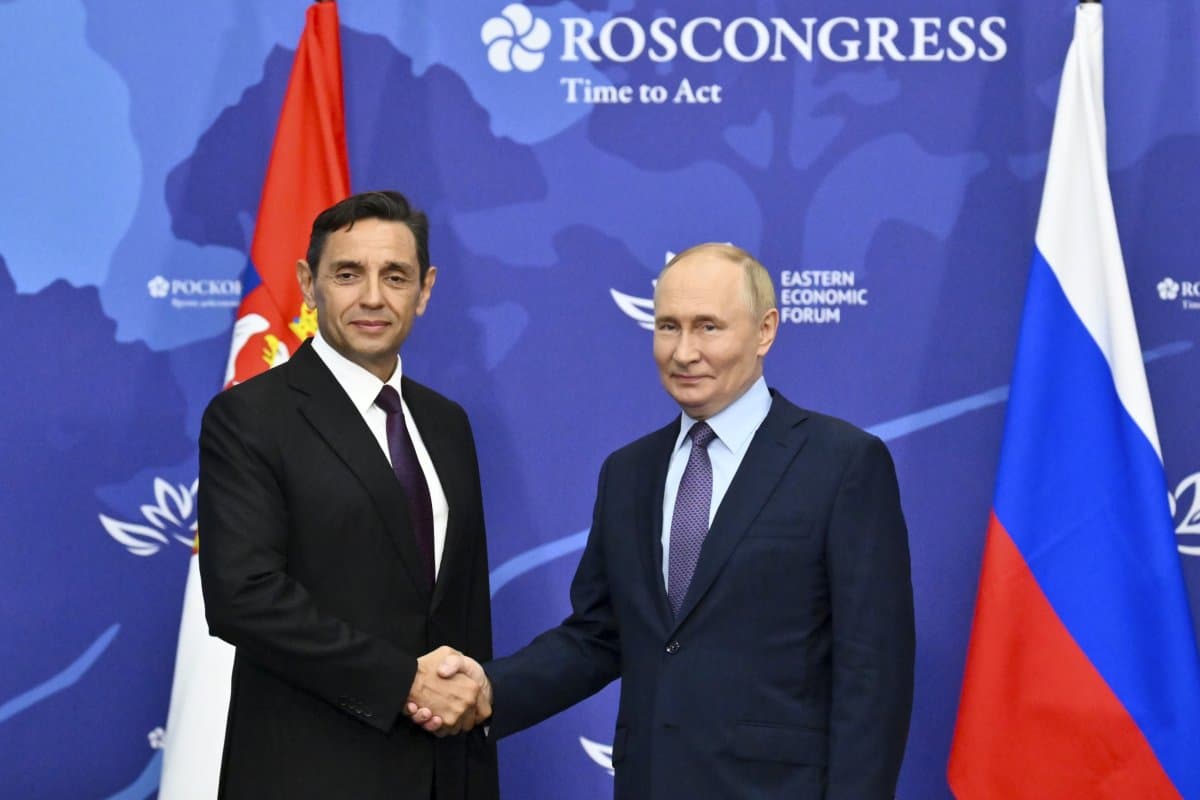Putin: Shpresoj që Vuçiç të marrë pjesë në samitin e BRICS. Të heqim pengesat tregtare me Serbinë!