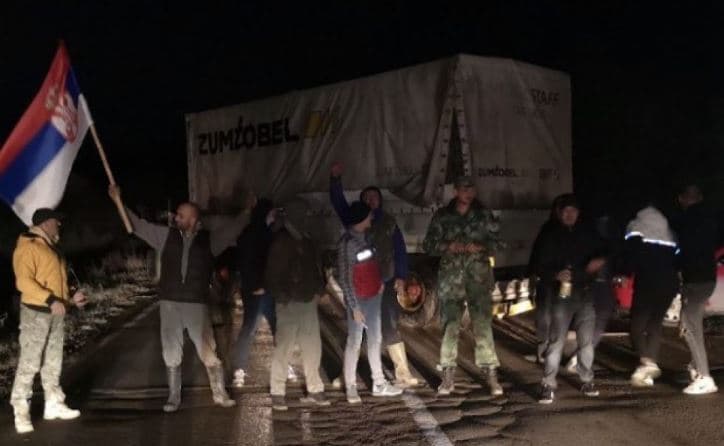  Nis bllokimi i pikave kufitare të Kosovës me Serbinë/ Policia harton planin operativ