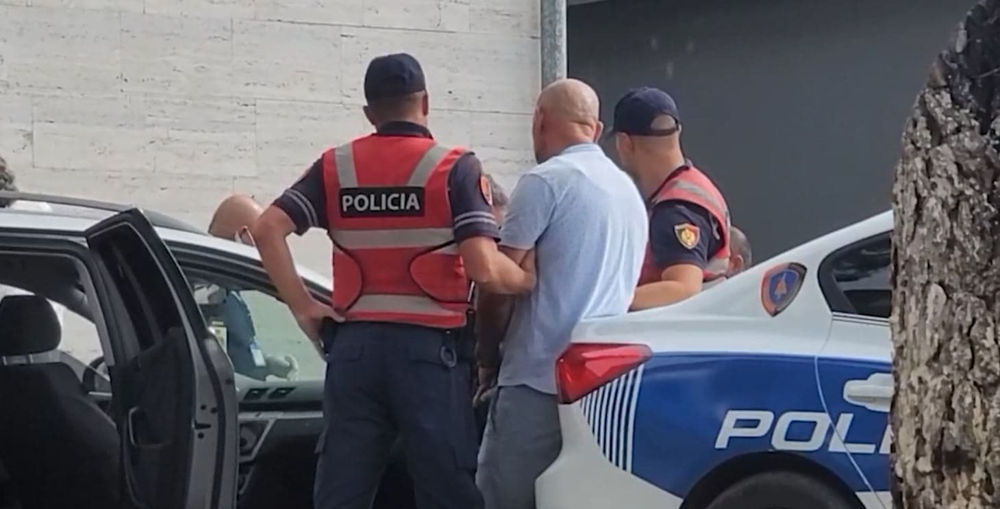 Vriten dy vëllezër në Roskovec/ Sherri i fëmijëve përshkallëzoi konfliktin (VIDEO)